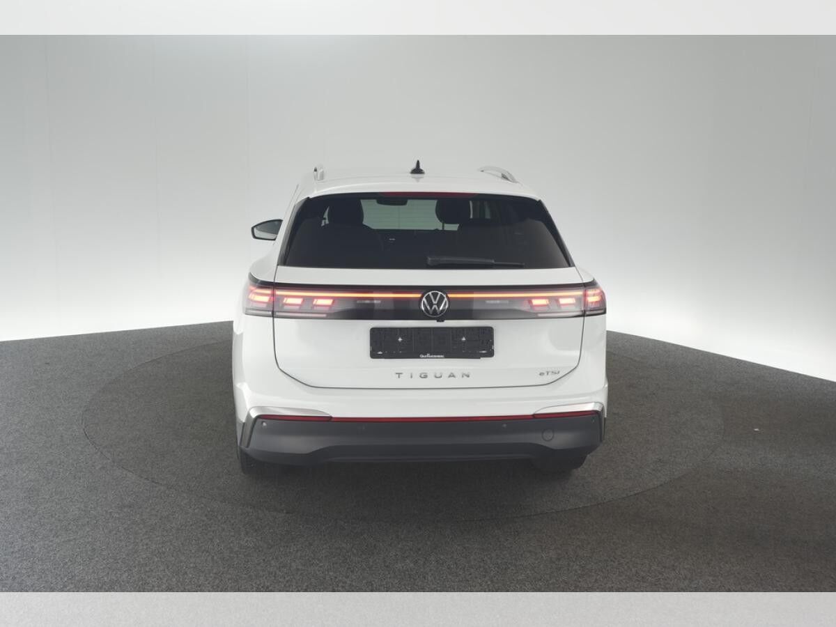 Volkswagen Tiguan 1.5 eTSI DSG Elegance / SOFORT VERFÜGBAR !