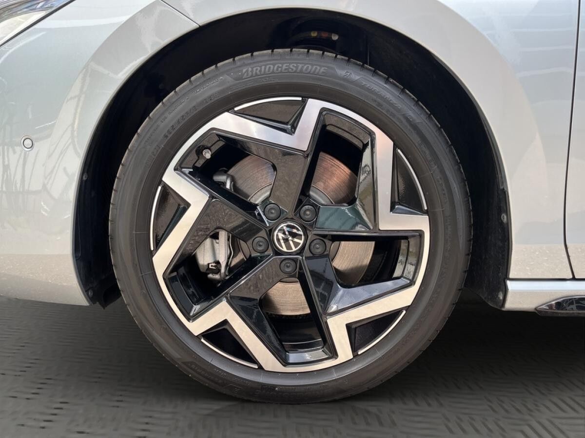 Volkswagen Passat Variant 2.0 TSI R-Line / SOFORT VERFÜGBAR !