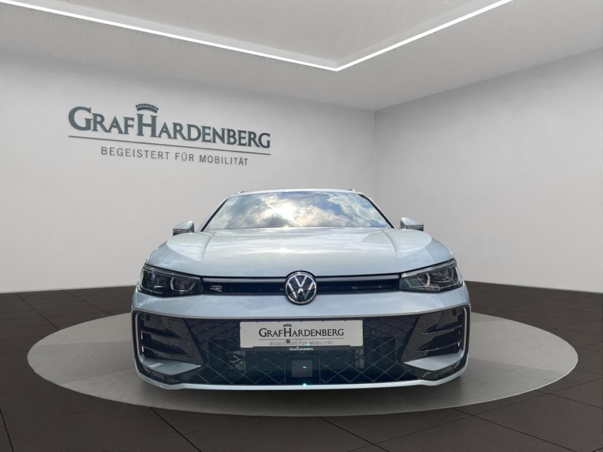 Volkswagen Passat Variant 2.0 TSI R-Line / SOFORT VERFÜGBAR !