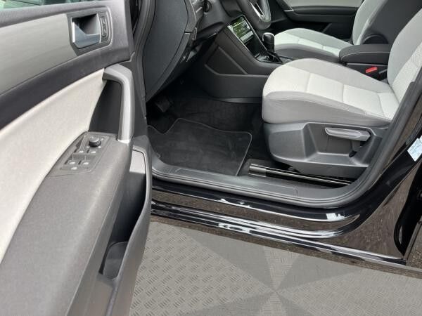 Volkswagen Touran 1.5 TSI DSG Comfortline / SOFORT VERFÜGBAR !