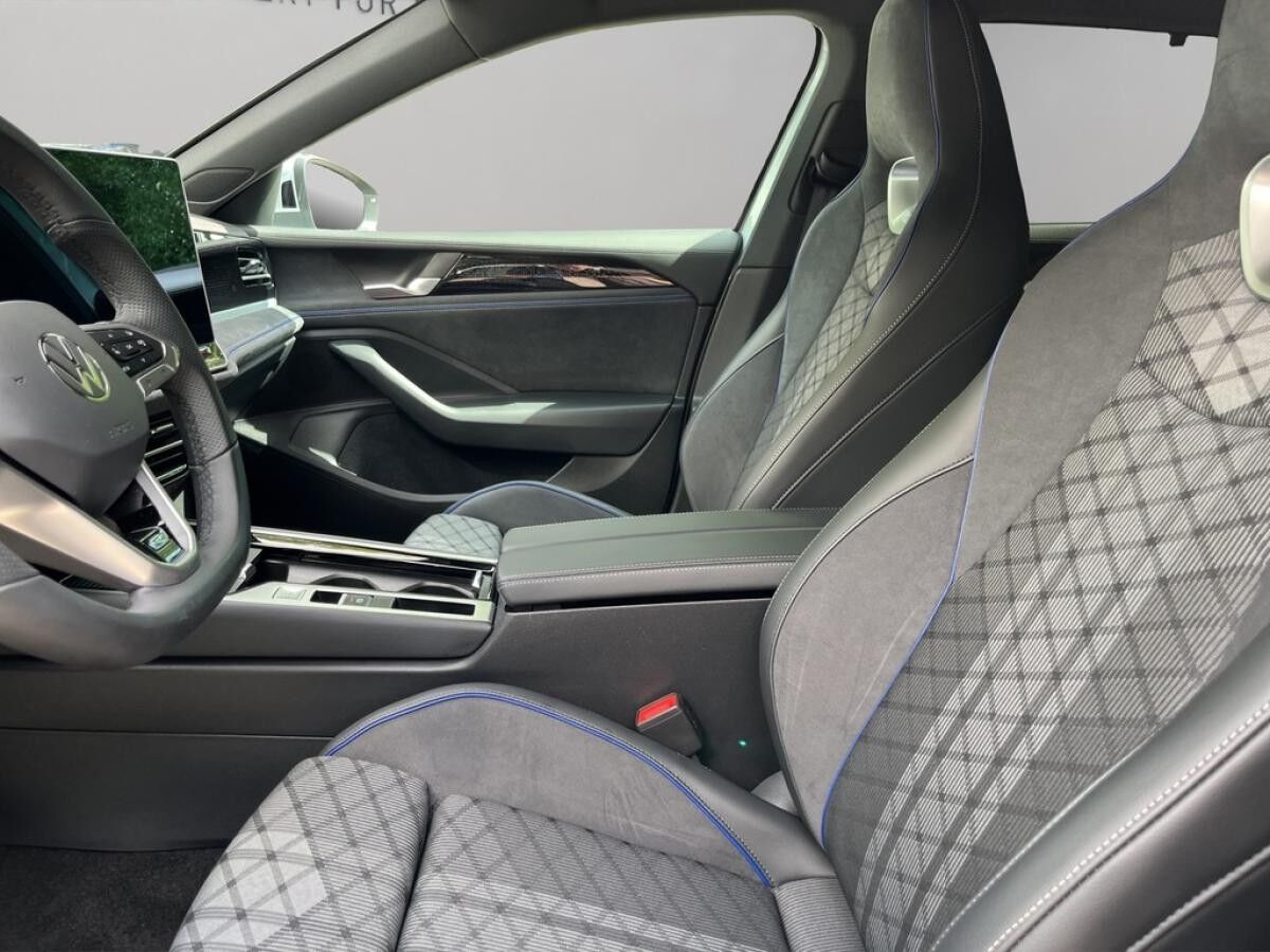 Volkswagen Passat Variant 2.0 TSI R-Line / SOFORT VERFÜGBAR !