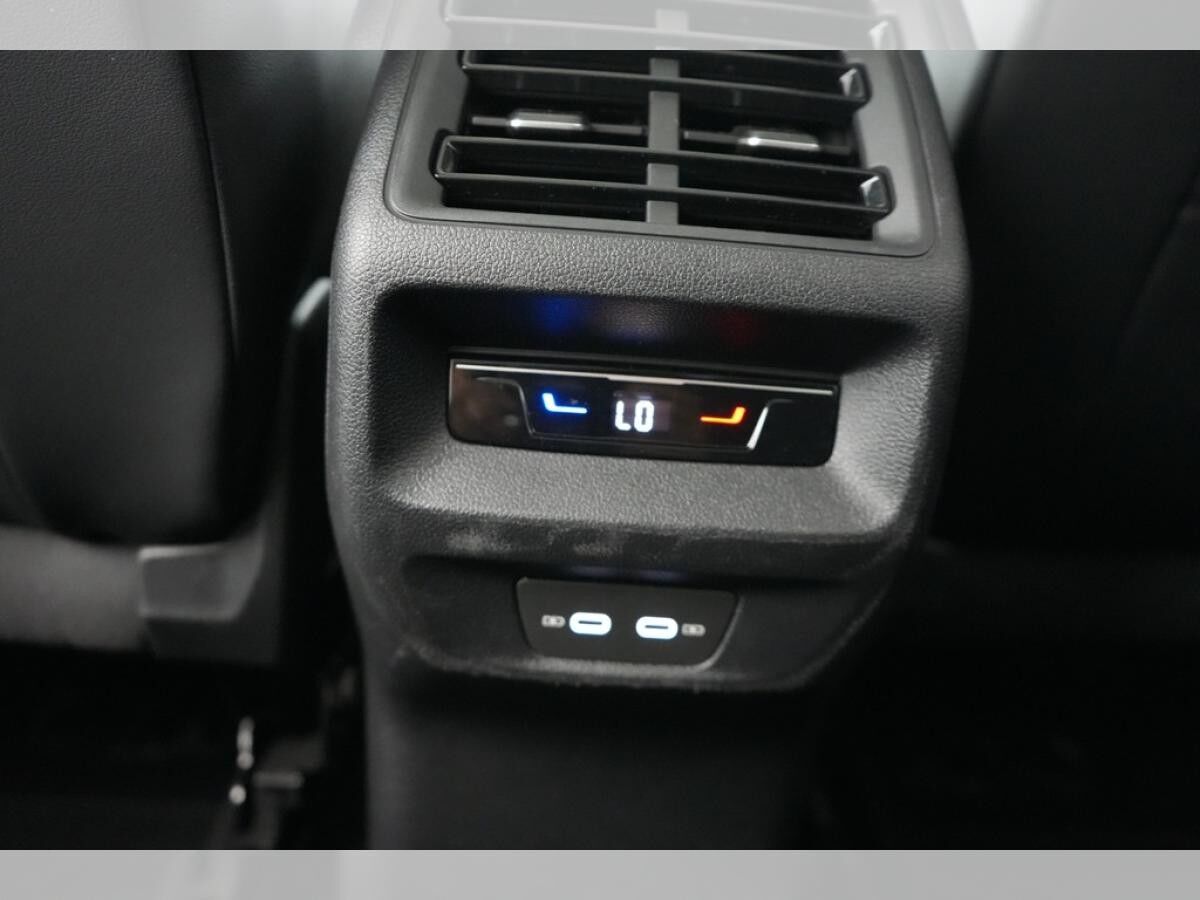 Volkswagen Tiguan 1.5 eTSI DSG Elegance / SOFORT VERFÜGBAR !