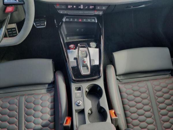 Audi RS3 RS 3 Limousine Nogaro*280kmh*Exp.Pro*SONOS*Pano