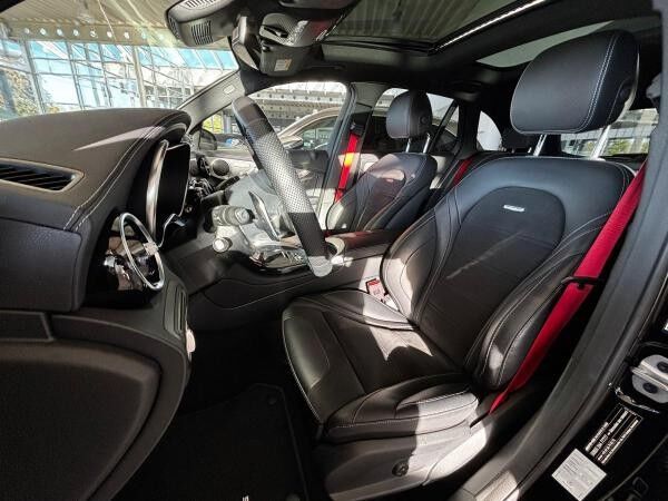 Mercedes-Benz GLC 63 AMG mit V8 MOTOR+NIGHT+PERFORMANCE ABGAS+21"+PANO+2 JAHRE GARANTIE 🤩