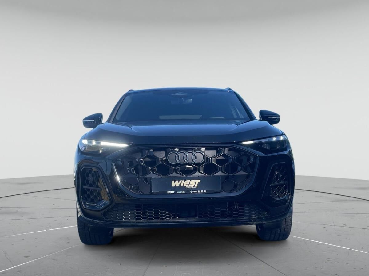 Audi Q5 SUV TDI quattro S tronic Audi Q5 SUV TDI quattro S tronic