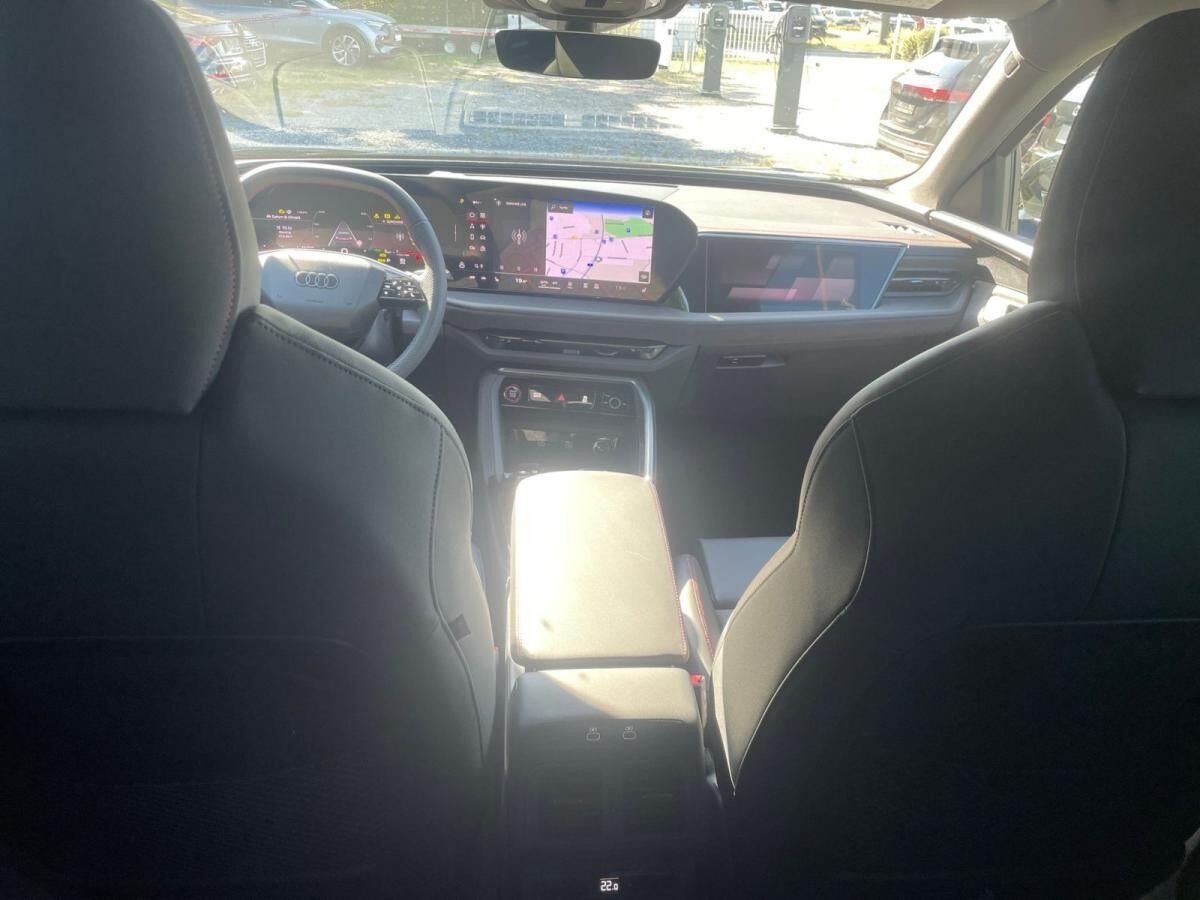 Audi Q5 SUV TDI quattro S tronic Audi Q5 SUV TDI quattro S tronic