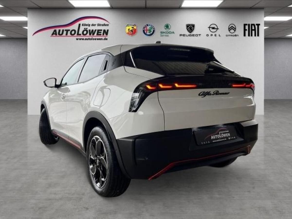 Alfa Romeo Junior Elettrica Speziale - Navi Kamera *Sofort Verfügbar*