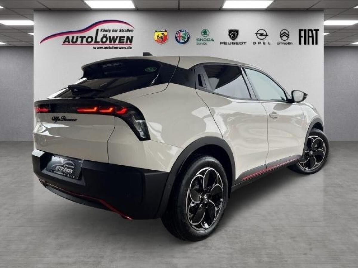 Alfa Romeo Junior Elettrica Speziale - Navi Kamera *Sofort Verfügbar*