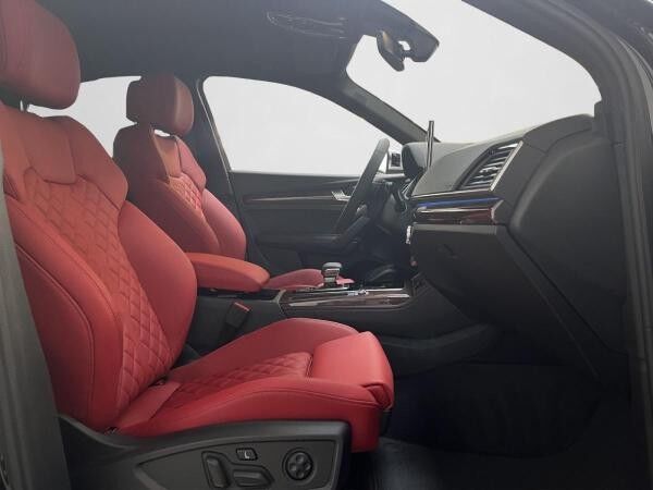 Audi SQ5 Sportback Business, Assistenzpakete, B&O Sound, Leder rot