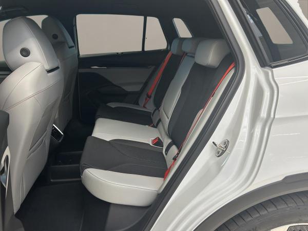 Skoda Elroq 85 First Edition DCC AHK Navi LED Massage