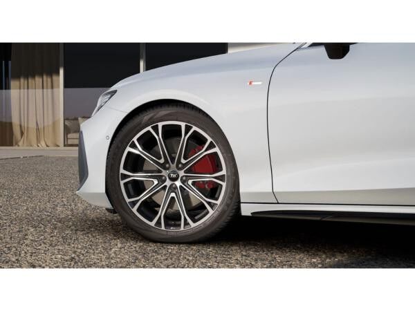 Audi A6 quattro, Interieur S mit Sportsitzen, AHK, MMI experience pro, Tech plus