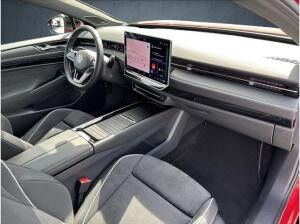 Volkswagen ID.7 Tourer Pro AHK/Matrix/Black/360/Assist/H&K/