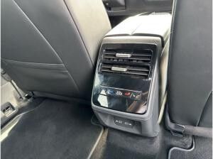 Volkswagen ID.7 Tourer Pro AHK/Matrix/Black/360/Assist/H&K/