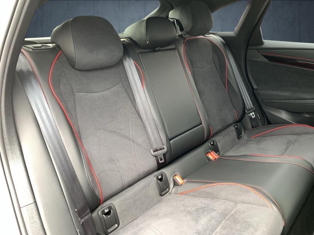 Volkswagen ID.7 GTX AHK/Pano/360/H&K/20''/Assist/Plus/EasyO