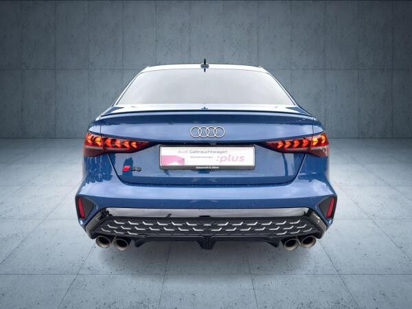 Audi S3 Limousine Akrapovic/Pano/sonos/Matrix/HuD/Kam