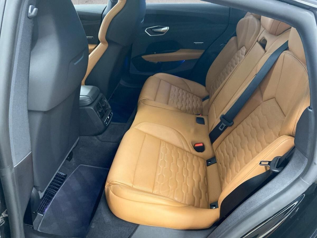 Audi e-tron GT Squ. *Laserlicht*HuD*Pano*Air**