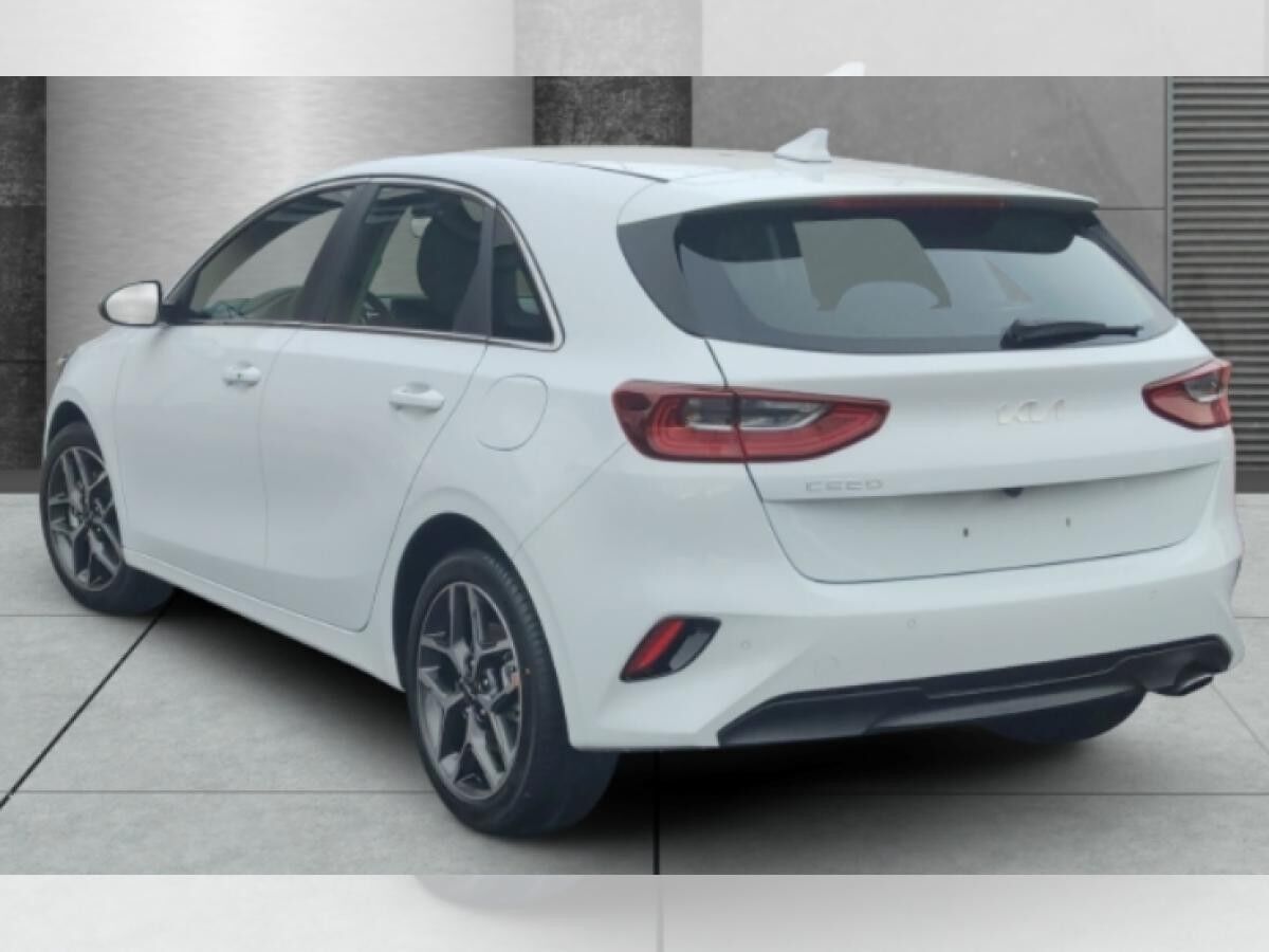 Kia Ceed 1.5T 140 SPIRIT inkl. TECHNOLOGIE-Paket