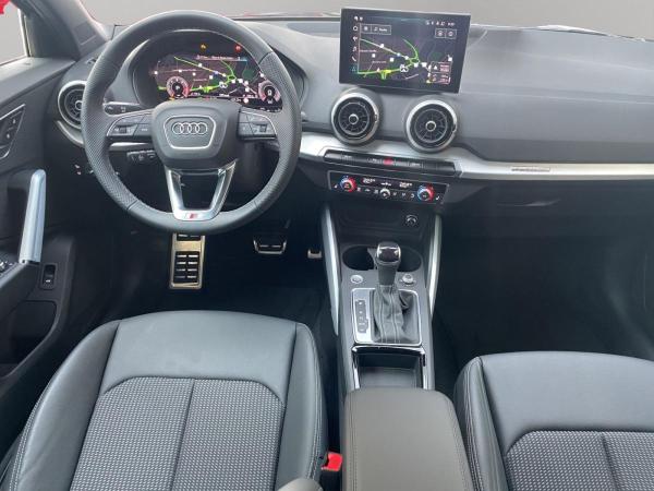 Audi Q2 S line 35 TDI qu. Matrix AHK Navi Teilleder