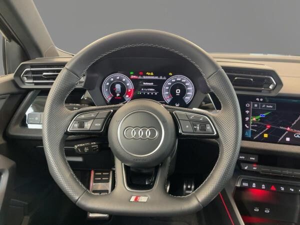Audi S3 Sportback 2.0 TFSI Kamera ACC Navi Teilleder