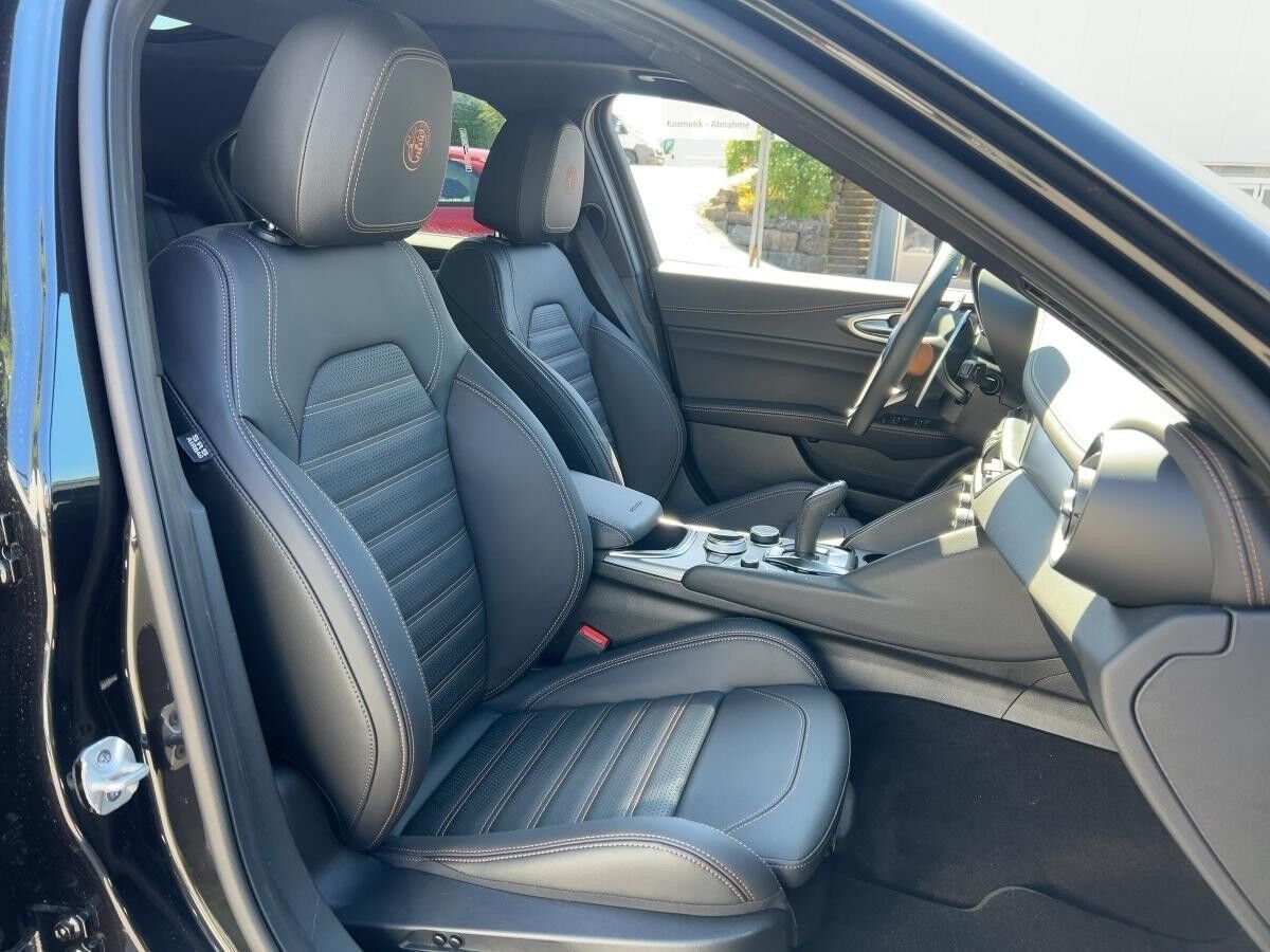 Alfa Romeo Giulia MY24 Intensa 2.0 - Panoramadach *Sofort Verfügbar*