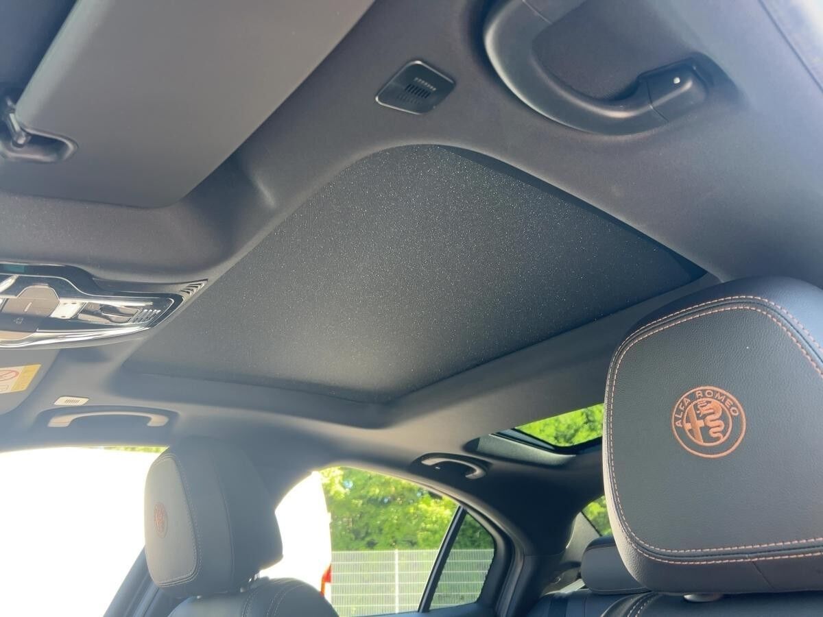 Alfa Romeo Giulia MY24 Intensa 2.0 - Panoramadach *Sofort Verfügbar*