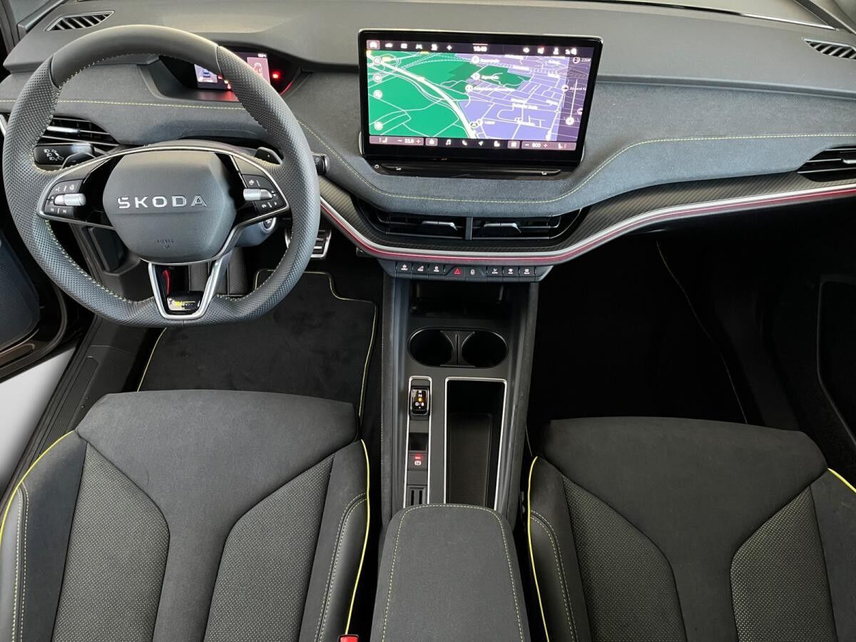 Skoda Elroq RS 4x4 AHK Wärmepumpe MAXX 21"Alu Skoda Elroq RS 4x4 AHK Wärmepumpe MAXX 21"Alu