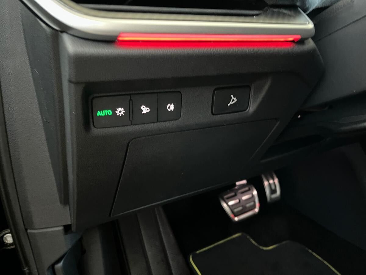 Skoda Elroq RS 4x4 AHK Wärmepumpe MAXX 21"Alu Skoda Elroq RS 4x4 AHK Wärmepumpe MAXX 21"Alu