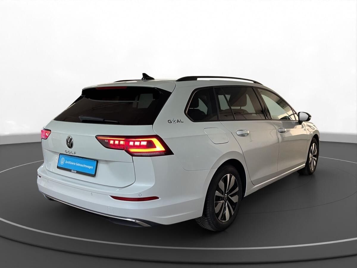 Volkswagen Golf VIII Variant 2.0 TDI Goal AHK Matrix Navi ACC