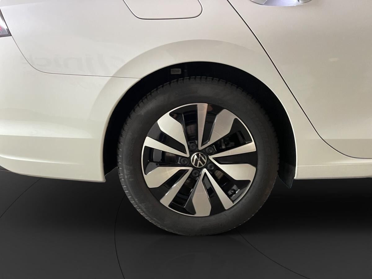 Volkswagen Golf VIII Variant 2.0 TDI Goal AHK Matrix Navi ACC