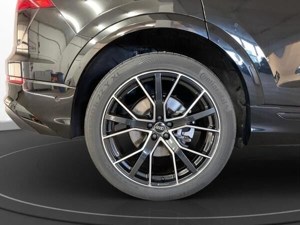 Audi Q8 50 TDI qu. S line AHK Pano HD Matrix LM 22" Navi ACC