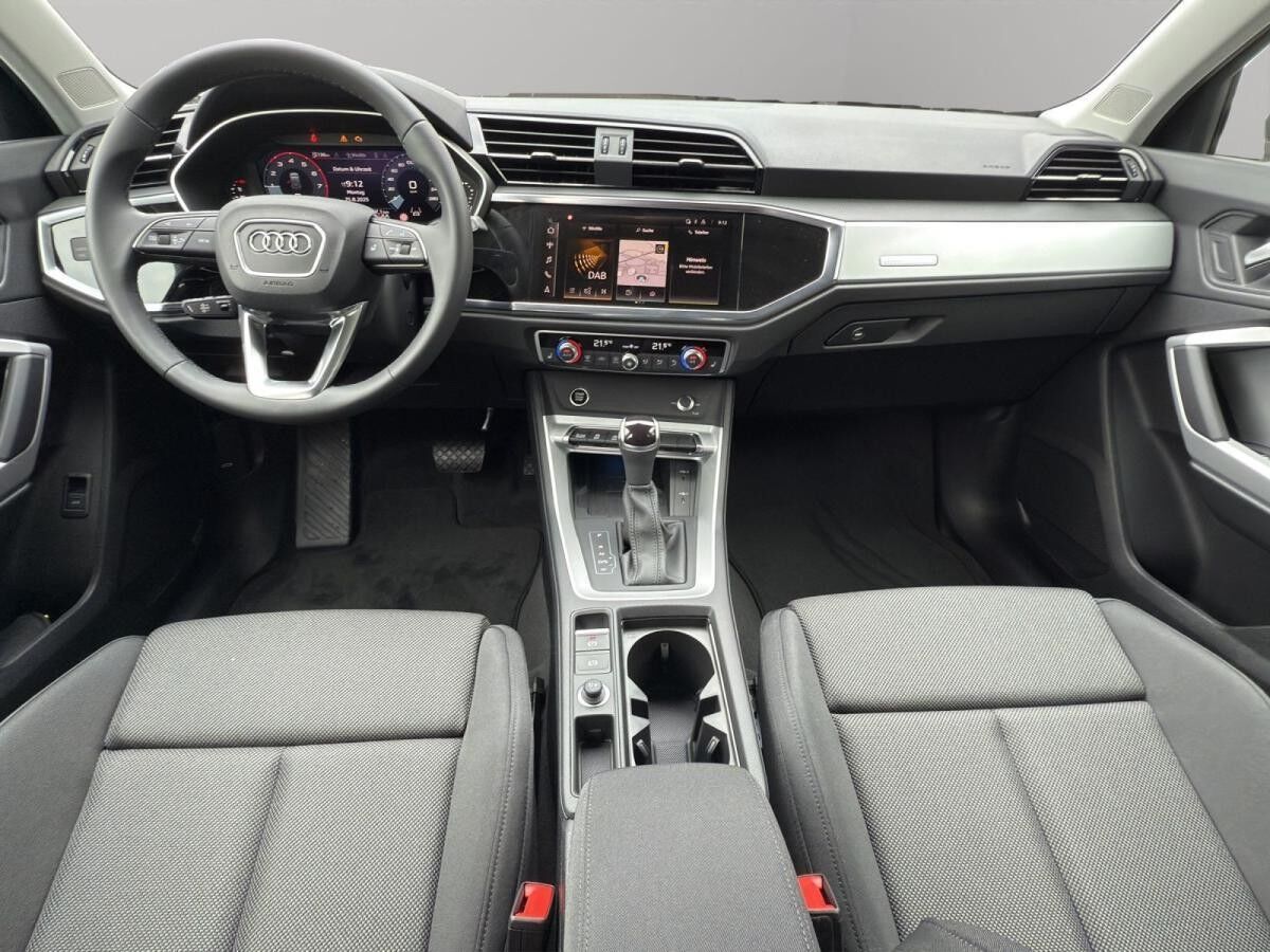 Audi Q3 advanced 35 TFSI S tronic+AHK+PANO+360°
