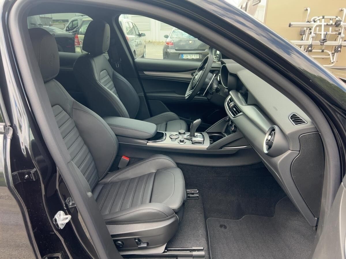 Alfa Romeo Giulia MY24 Sprint Veloce 2.2 -  Anhängerkupplung *Sofort Verfügbar*