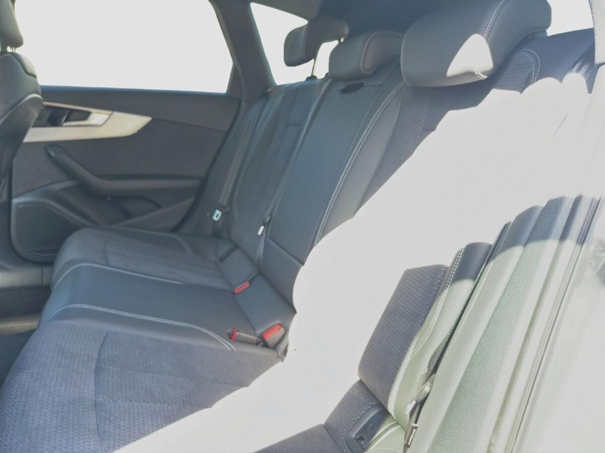 Audi A4 Avant 35 TDI S-tronic S line LED Virtual Cockpit Navi ACC AHK Audi A4 Avant 35 TDI S-tronic S line LED Virtual Cockpit Navi ACC AHK