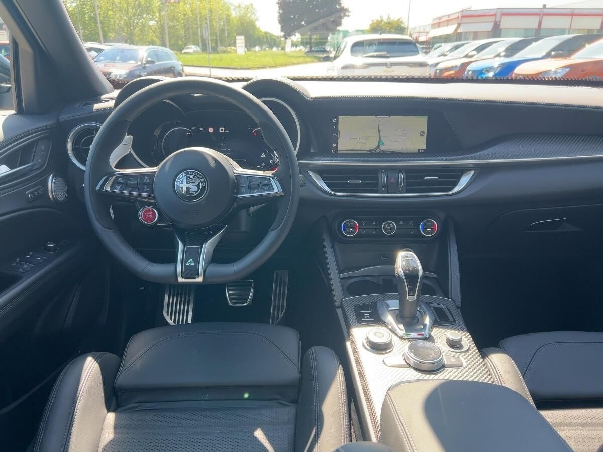 Alfa Romeo Stelvio Quadrifoglio MY24 2.9 - Panoramadach *Sofort Verfügbar*