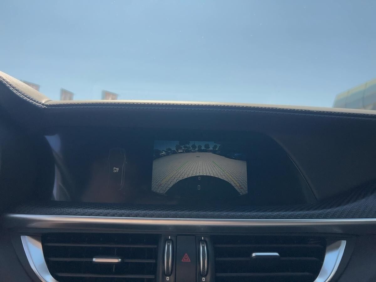 Alfa Romeo Stelvio Quadrifoglio MY24 2.9 - Panoramadach *Sofort Verfügbar*