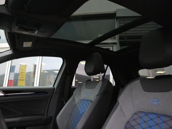 Volkswagen T-Roc R 2.0 TSI OPF 4MOTION (300 PS) DSG *MATTLACK*AHK*PANORAMA*BLACKSTYLE*WINTERRÄDER*
