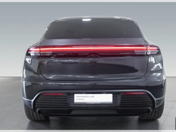 Porsche Macan Macan 4