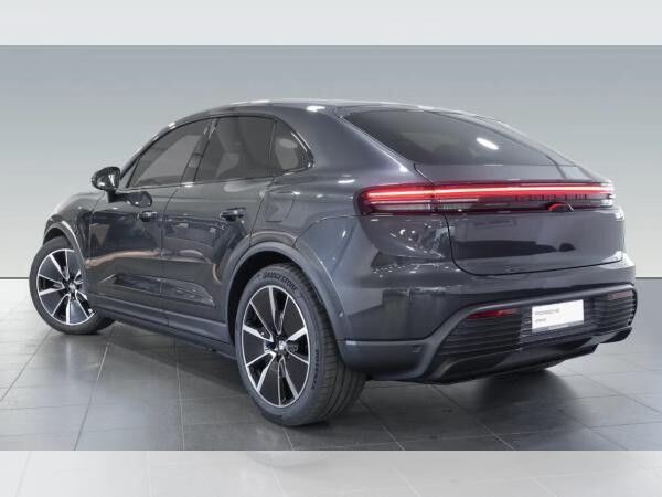 Porsche Macan Macan 4