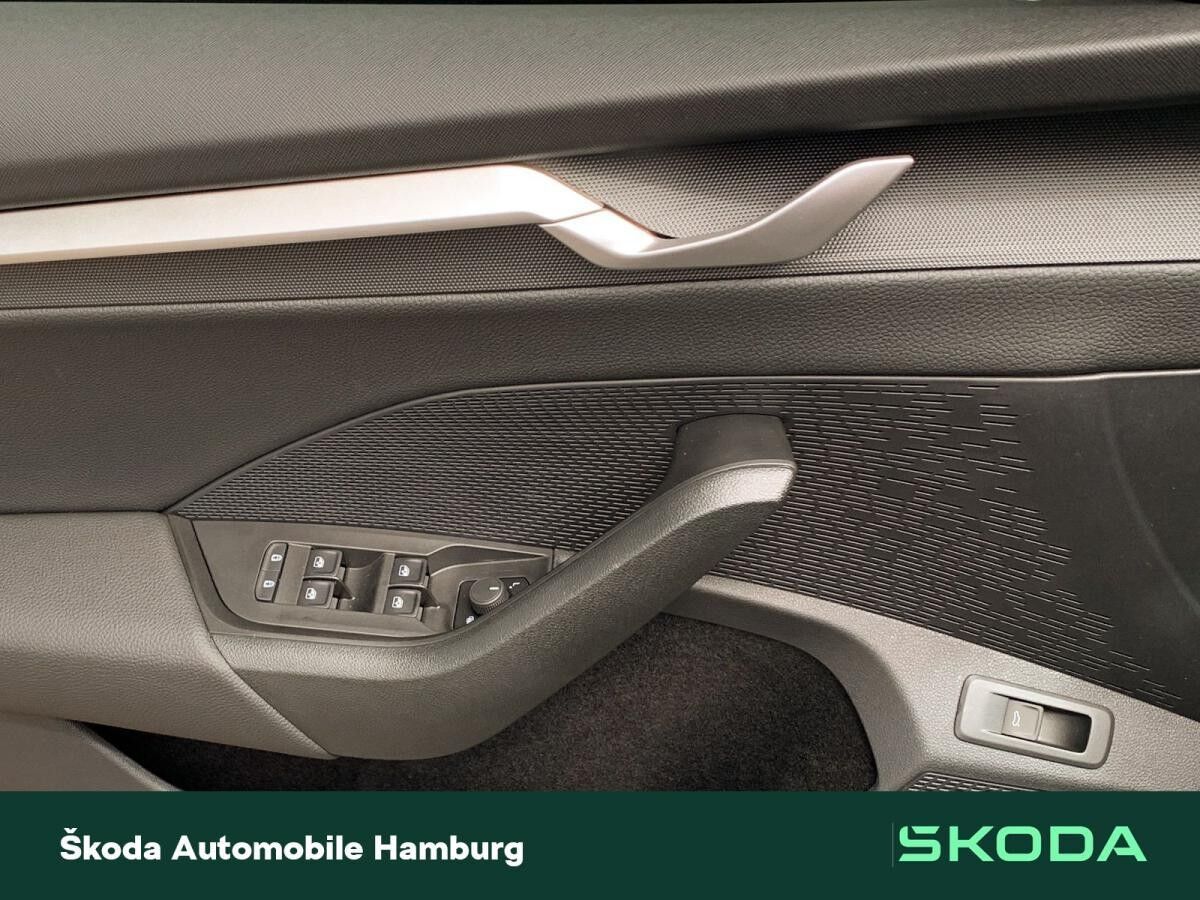 Skoda Octavia Combi Tour 2.0 TDI DSG LEDER PANO STHZG CANTON AHK