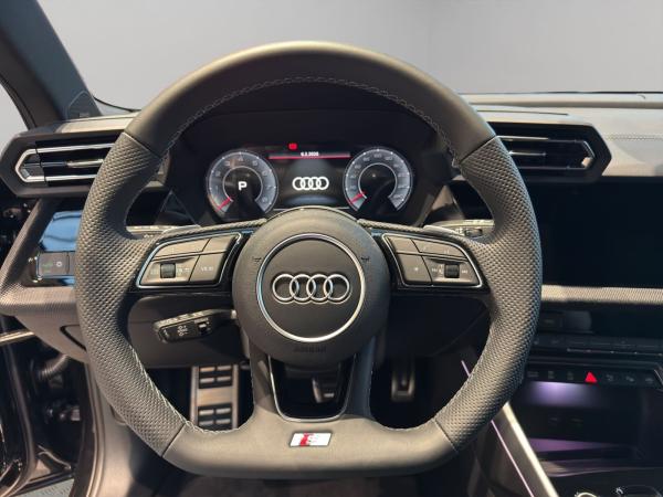Audi A3 allstreet S line LED HuD Sonos Navi AHK 19"