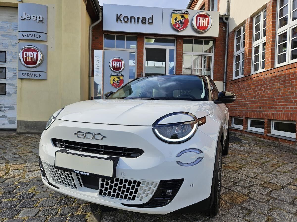 Fiat 600 1.2T MHEV 136 PS LA PRIMA  - sofort verfügbar - LED - PDC - Automatik