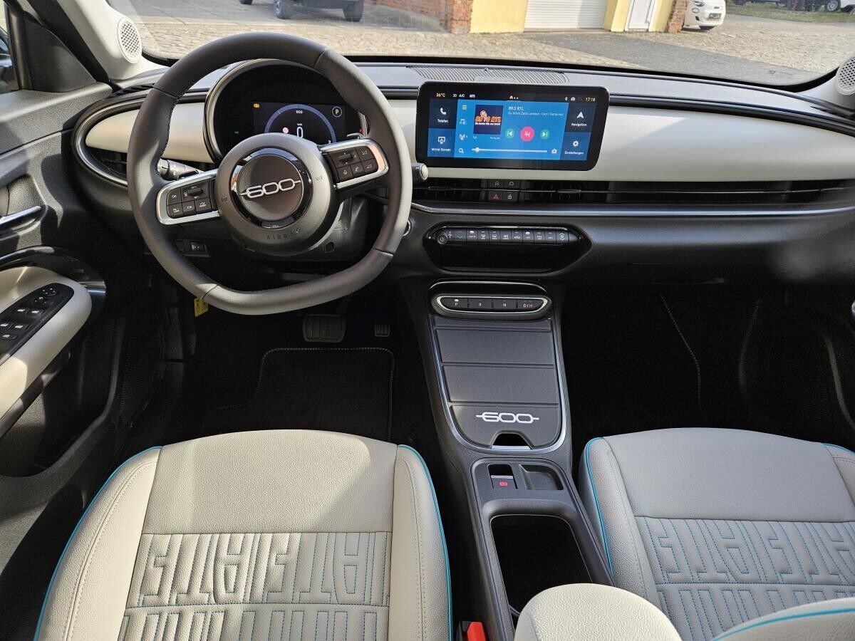 Fiat 600 1.2T MHEV 136 PS LA PRIMA  - sofort verfügbar - LED - PDC - Automatik