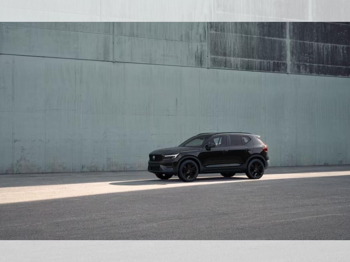 Volvo XC40 B3 Plus Black Edition