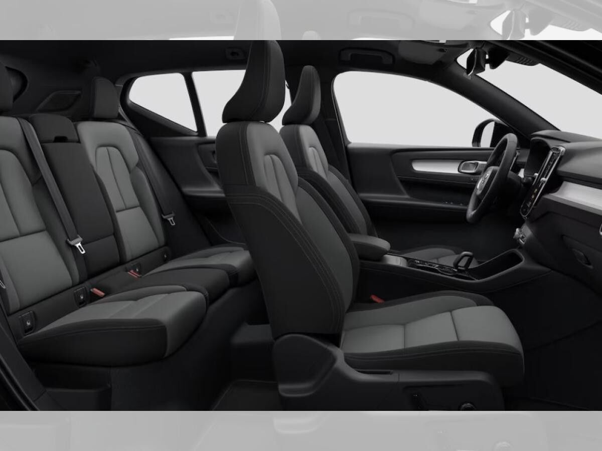 Volvo XC40 B3 Plus Black Edition