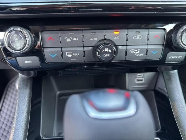 Jeep Compass 1.5 MHEV ''Summit''+PANORAMADACH+LED+NAVI+ACC+KAMERA+PDC+