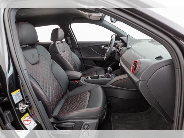 Audi Q2 S line 35 TFSI S tr. AHK MATRIX NAVI SONOS