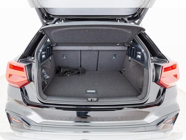 Audi Q2 S line 35 TFSI S tr. AHK MATRIX NAVI SONOS