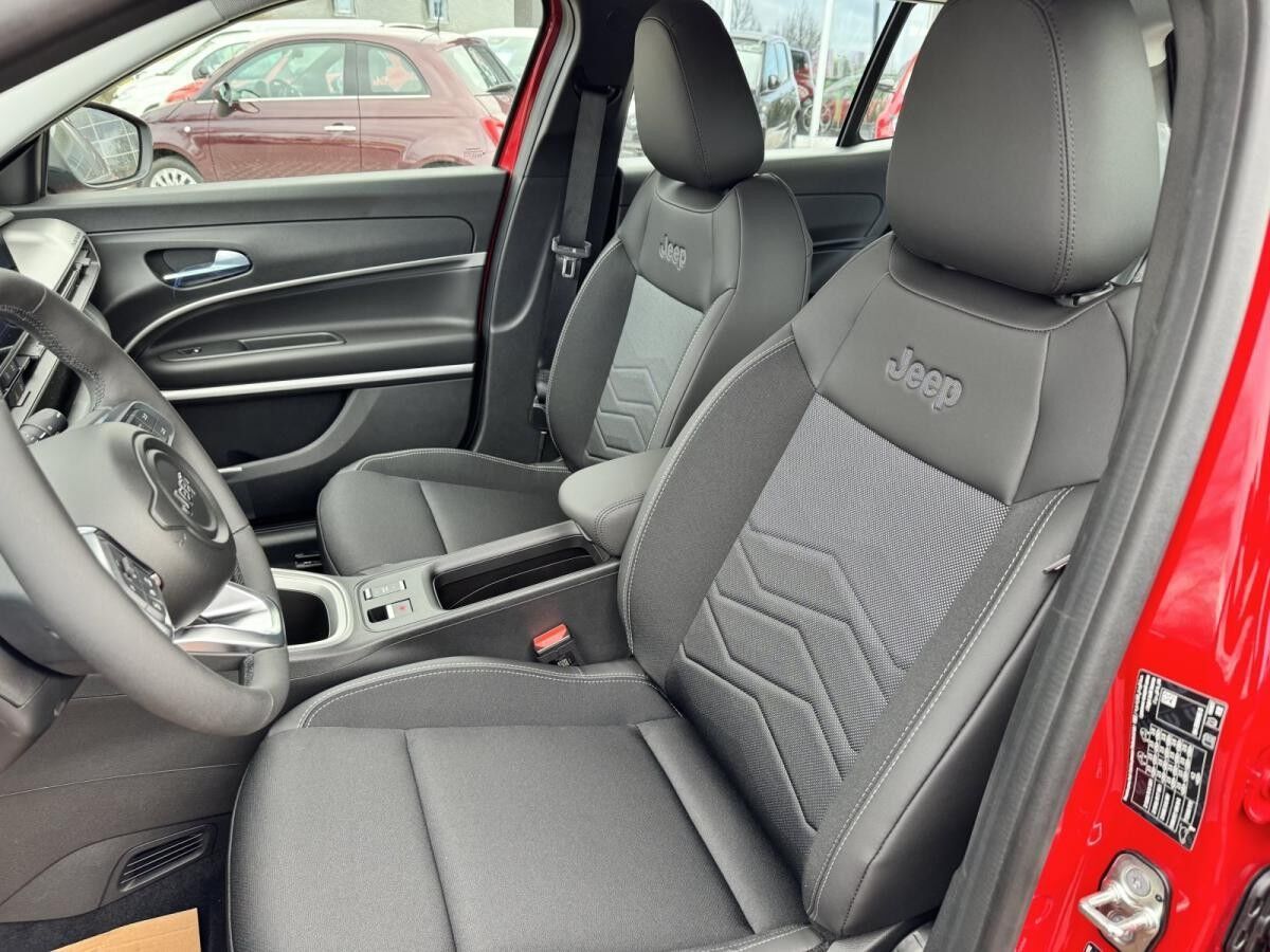 Jeep Avenger Altitude Electric Allwetter