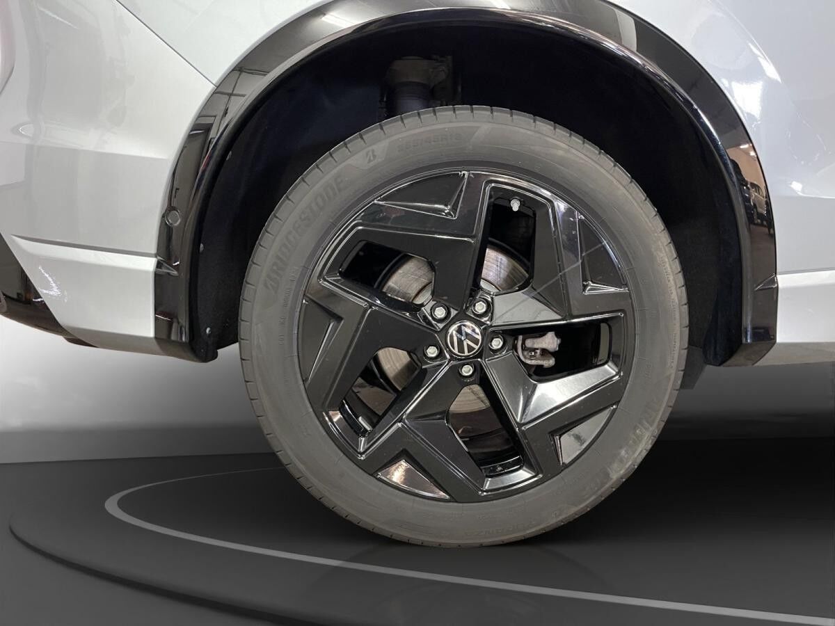 Volkswagen Tiguan 2.0 TDI 4M R-Line AHK Pano Matrix LM 19" ACC Navi