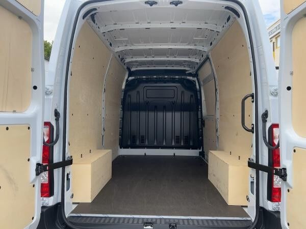 Renault Master 2.3 DCI L2H2 3,5t